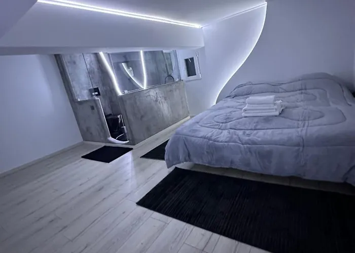 Apartament Raphael's Skg